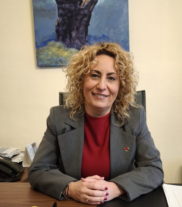 Gemma Álvarez, alcaldesa de Lena, retratada en su despacho